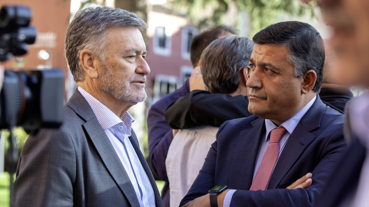 EL PP de Ávila celebra la primera Junta Directiva Provincial del nuevo curso político, el secretario general del partido de Castilla y León, Francisco Vázquez y el presidente provincial, Carlos García.