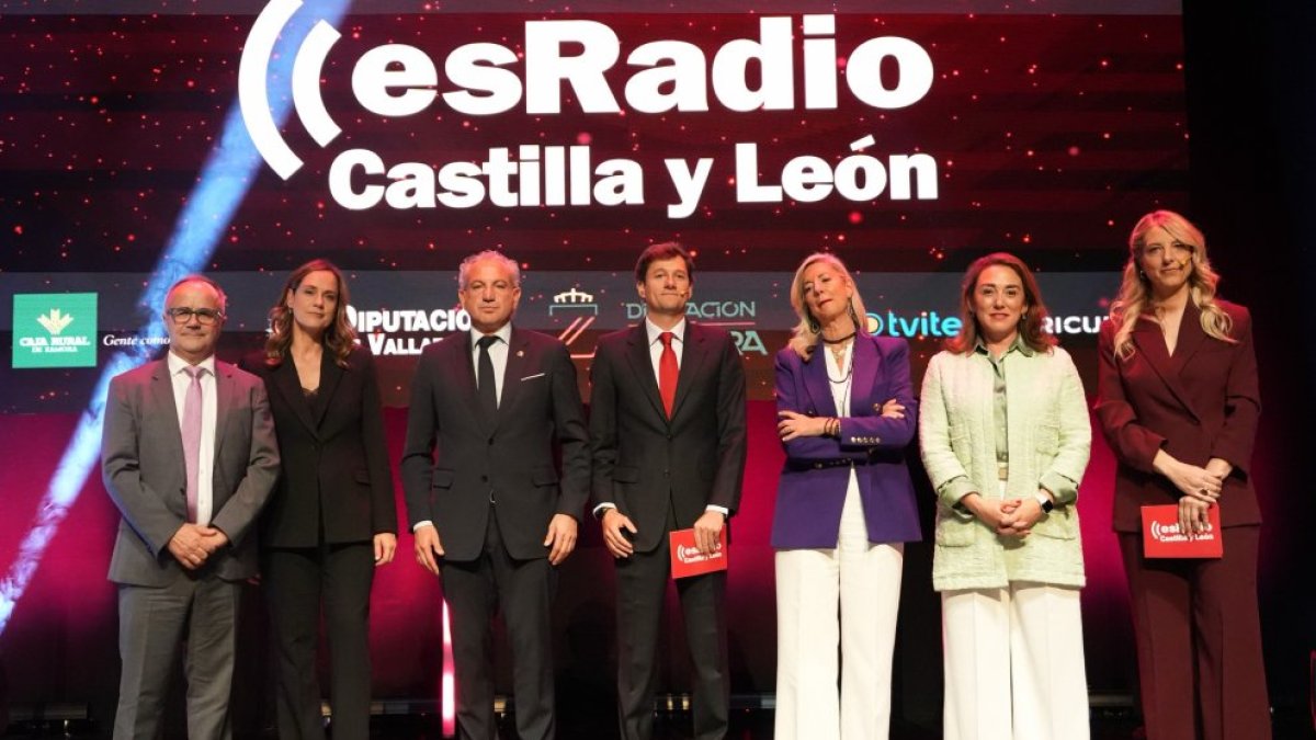 Florencio Carrera, Adriana Ulibarri, Nicanor Sen, Juan Pablo Polvorinos, Irene Carvajal, María González Corral y Tamara Hernández.