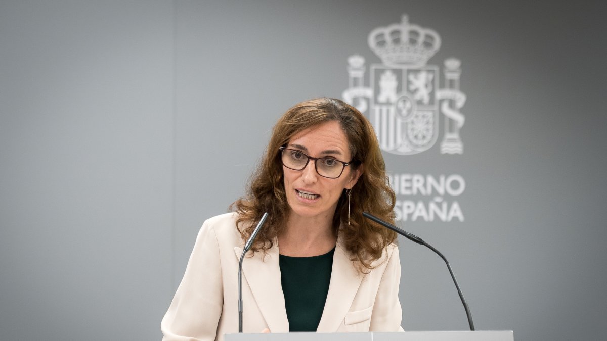 La ministra de Sanidad, Mónica García, presenta el estudio de la información correspondiente a las interrupciones voluntarias del embarazo realizadas en España durante el año 2024, a 1 de octubre de 2025, en Madrid (España).