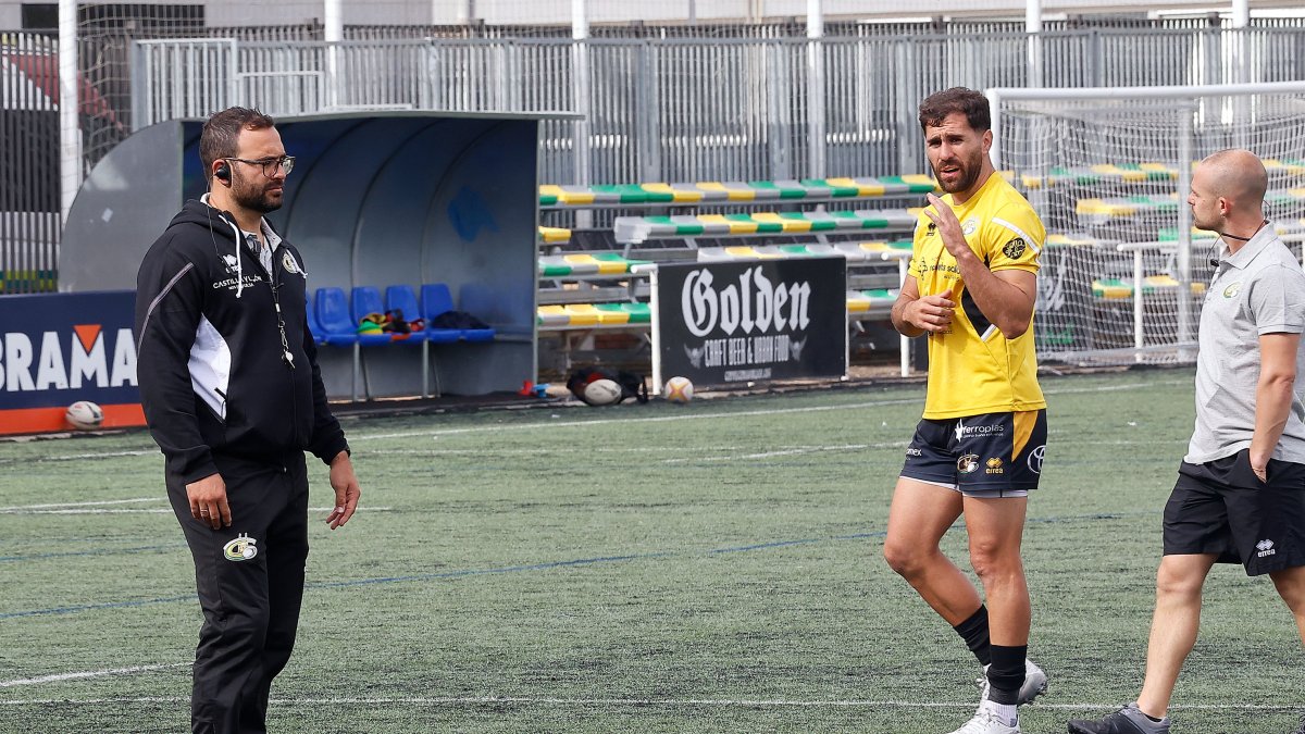 El técnico, a pie de campo la pasada jornada.