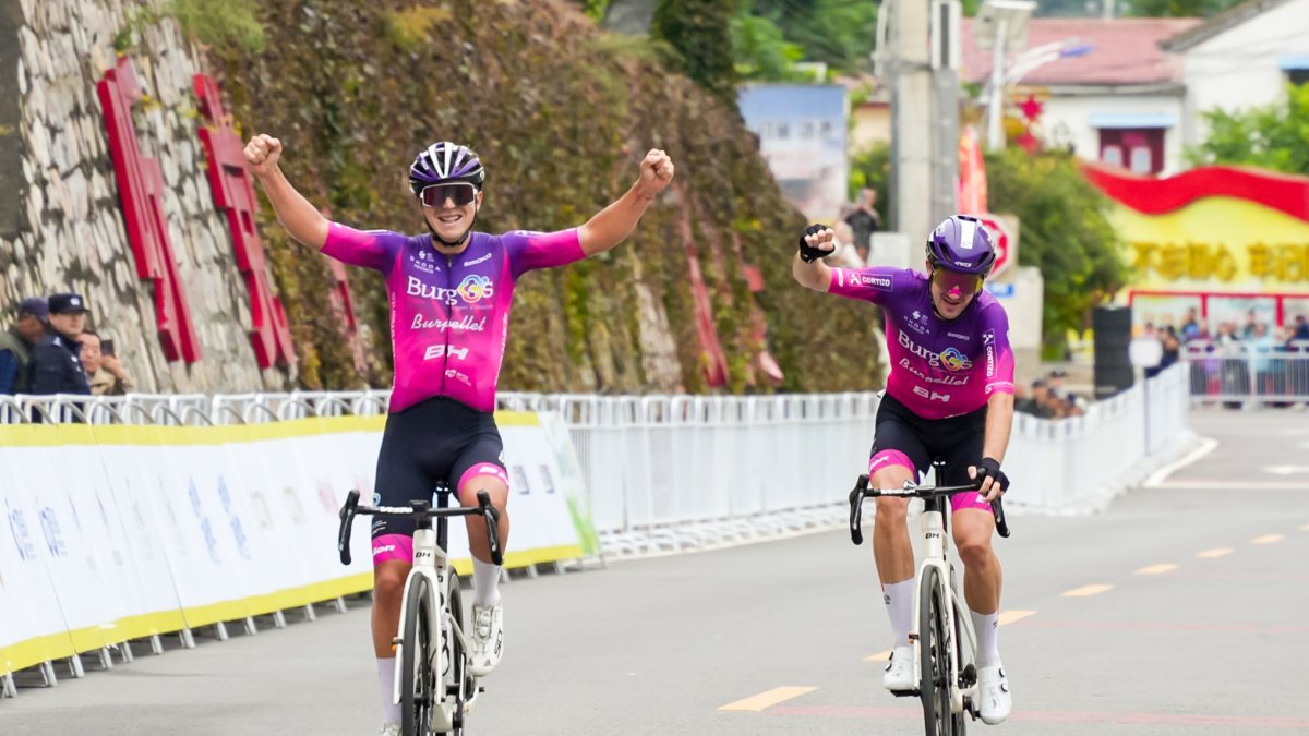 García Pierna y Alleno cruzan la meta victoriosos.