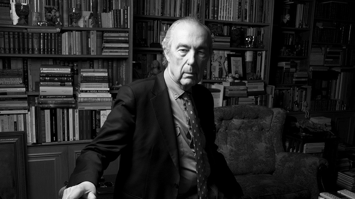 Luis Alberto de Cuenca presenta este martes su nuevo poemario en Burgos.