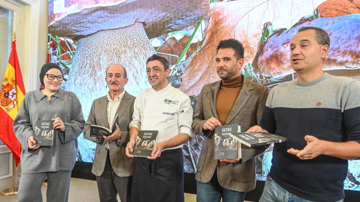 Imagen de la presentación del libro.