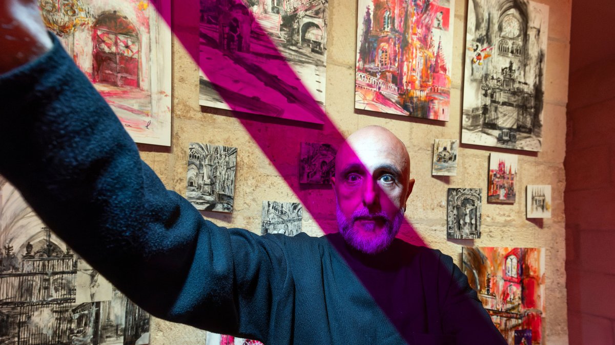 Fran Herreros culmina su proyecto 'Artist and Cathedral' con una muestra que reúne buena parte de los cuadros creados durante año y medio de trabajo en la Seo burgalesa.