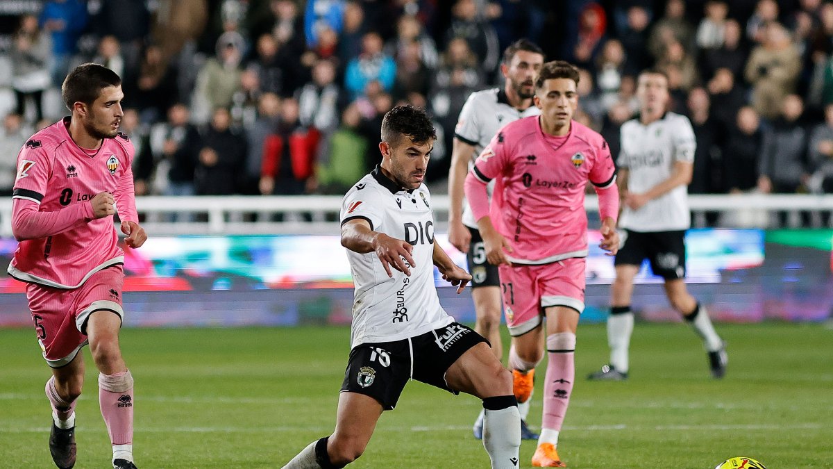 Curro Sánchez, durante el partido contra el Castellón.