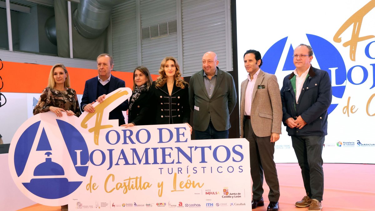 La viceconsejera de Acción Cultural, Mar Sancho, ha participado en la presentación del Foro de Alojamientos Turísticos de Castilla y León que ha tenido lugar este sábado en Intur.