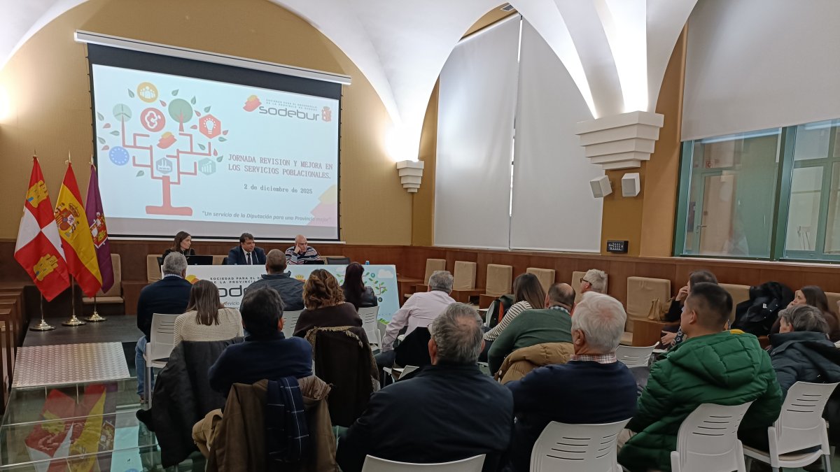 Imagen de la reunión con los alcaldes.