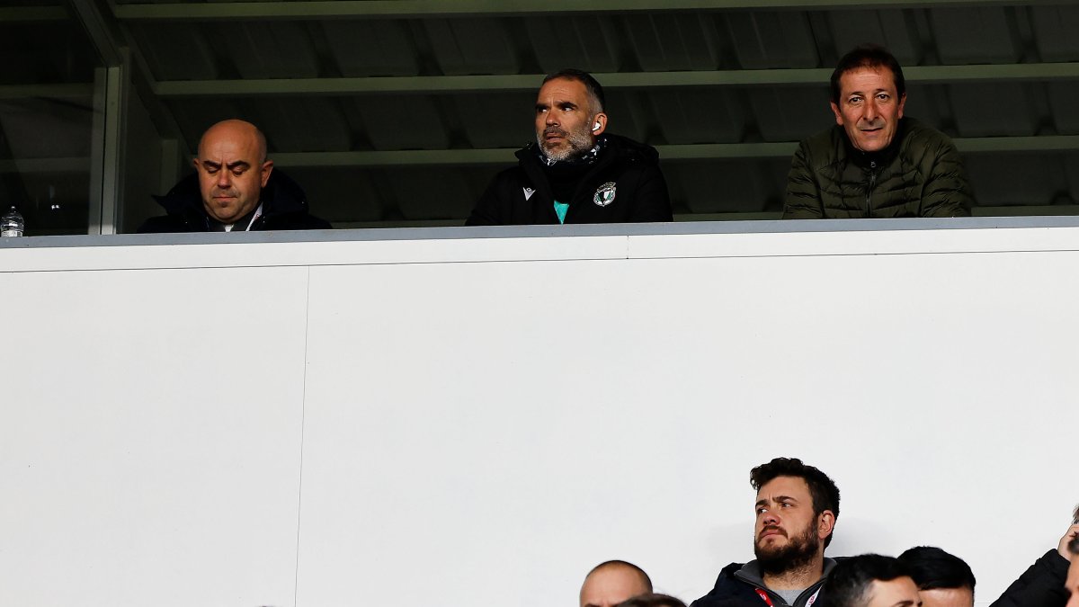 Ramis vio el encuentro desde el palco por cumplir su segundo partido de sanción.