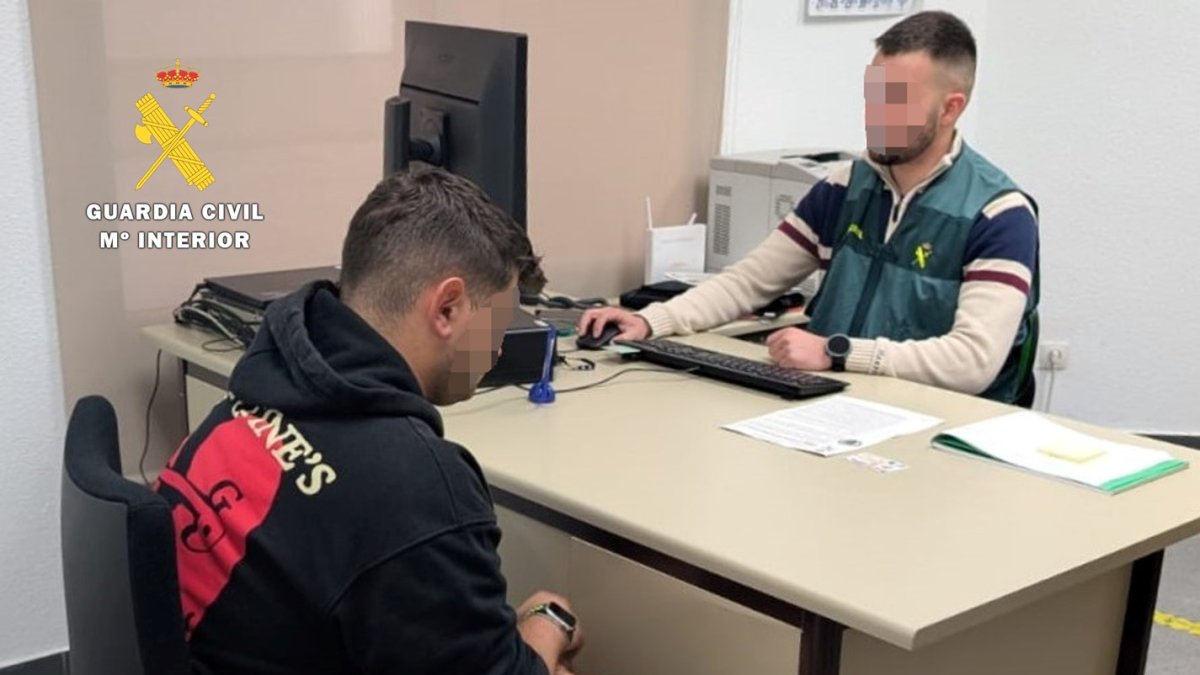 Imagen de uno de los detenidos en la operación.