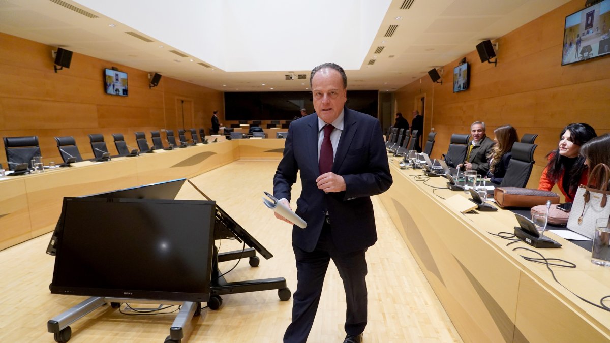 El presidente del Consejo de Cuentas de Castilla y León, Mario Amilivia, comparece para presentar el Plan Anual de Fiscalizaciones para 2026, que se debate y vota a continuación en la Comisión de Economía y Hacienda de las Cortes.