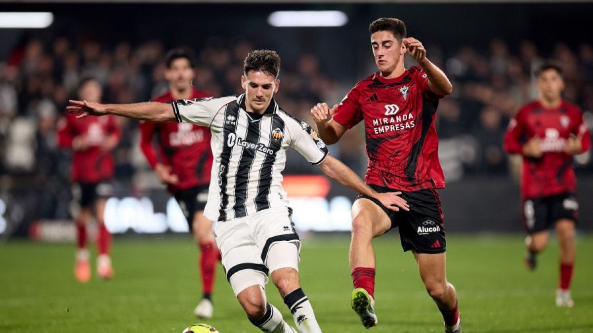 Imagen del partido entre el Castellón y el Mirandés.