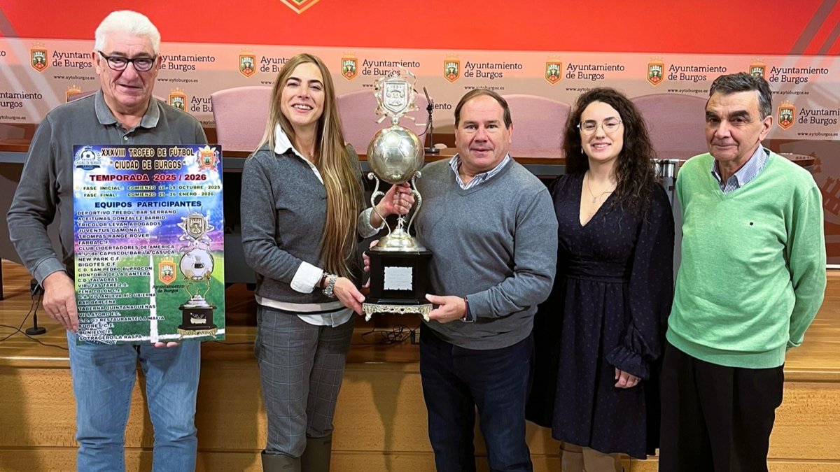 Un momento de la presentación del Trofeo.