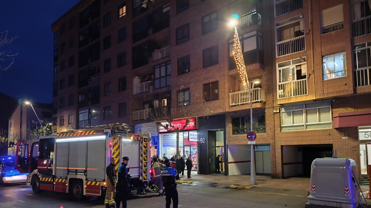 Explosión en una vivienda de la avenida de los Derechos Humanos.