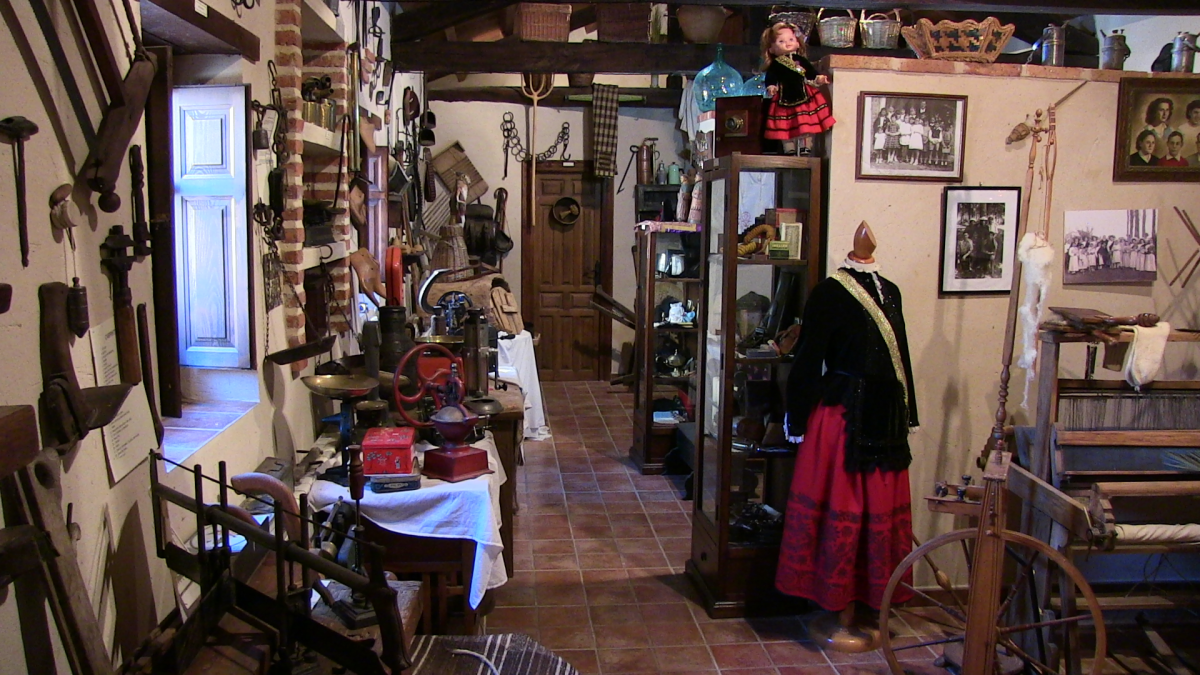 El museo rural palentino que late contra el olvido. El Museo Etnográfico 'La Calceta' en Santa Olaja de la Vega.