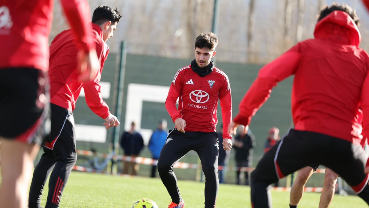 Imagen del entrenamiento del Mirandés.