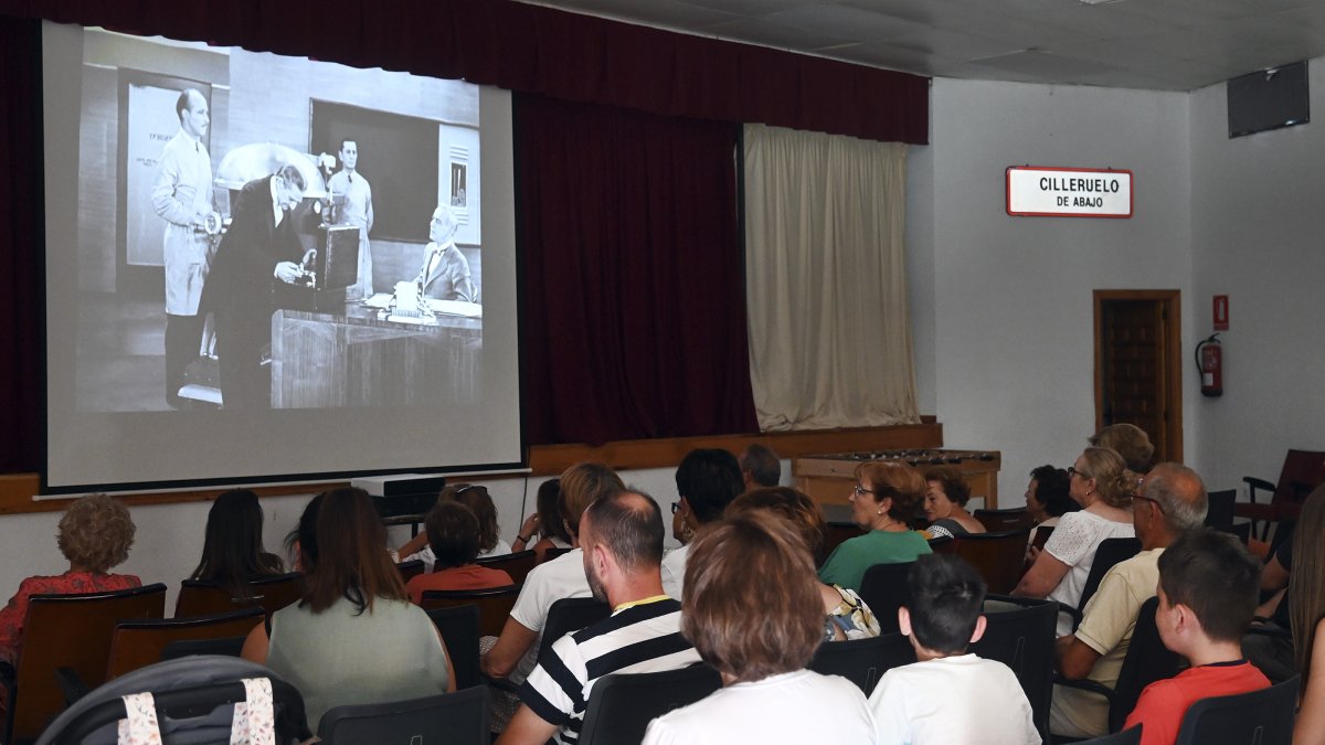 La localidad de Cilleruelo de Abajo impulsa un cine para los vecinos.