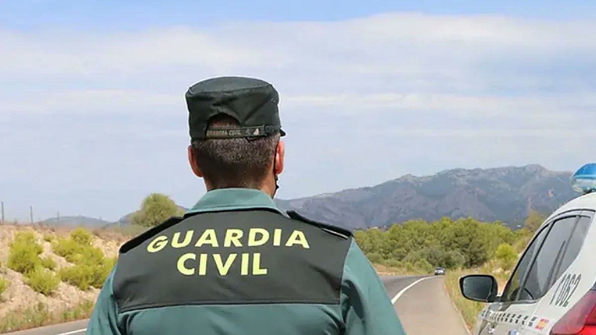Archivo - Agente de la Guardia Civil.