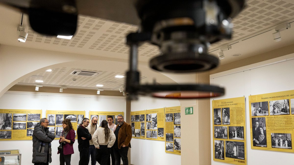 Exposición 'Photo Club, Burgos a través de la fotografía de Gonzalo Miguel Ojeda'.