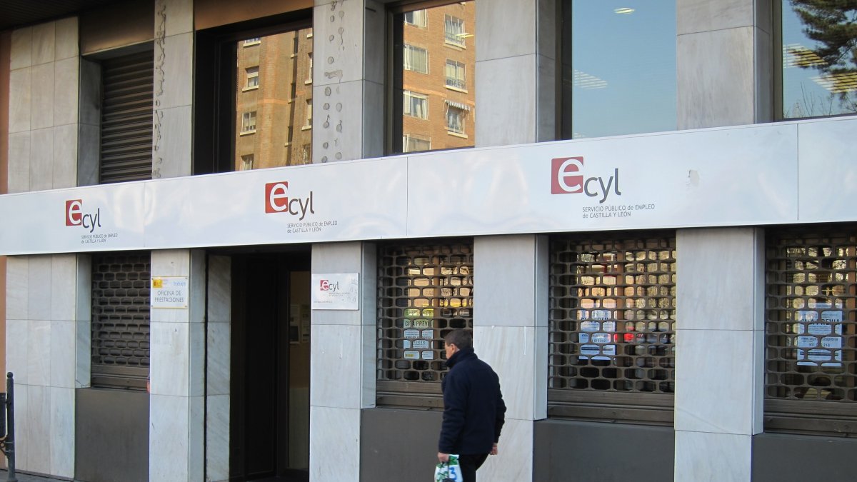 Archivo - Imagen De Una Oficina Del Ecyl En Valladolid.