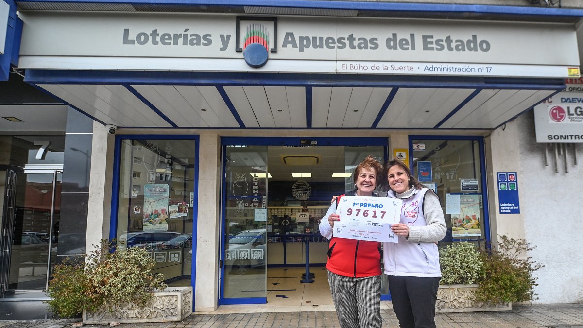 La administración número 17, El Buho de la Suerte, vendió 80 décimos del primer premio de la Lotería Nacional