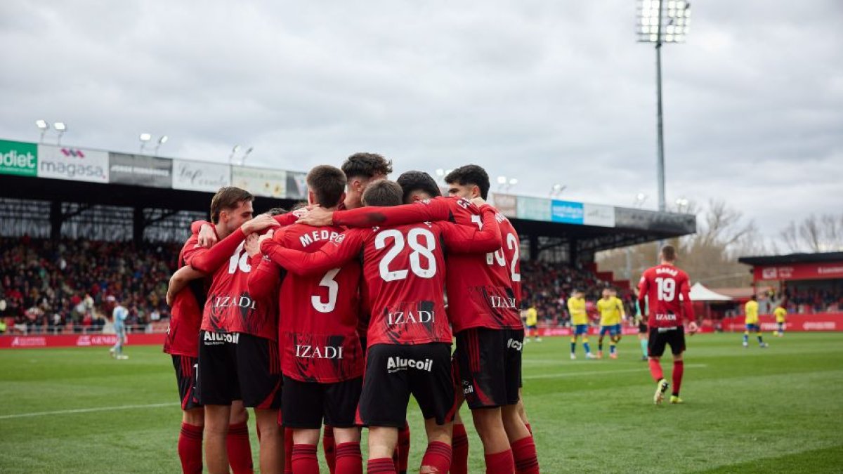 Bauzà adelanta al Mirandés y Jesé firma el empate en el último suspiro.