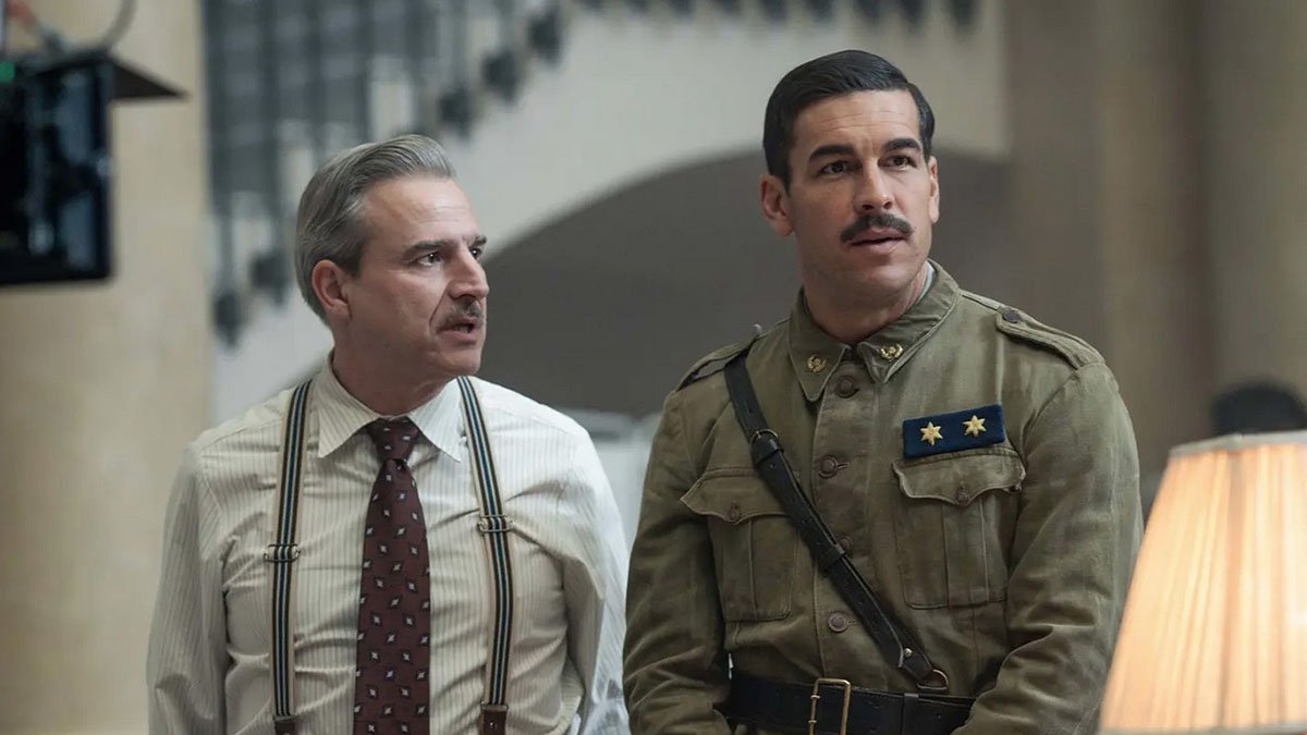Alberto San Juan y Mario Casas protagonizan 'La cena', que cuenta con 8 nominaciones a los Premios Goya de este año.