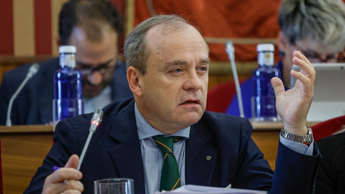 Intervención de Martínez- Acitores durante el Pleno municipal.