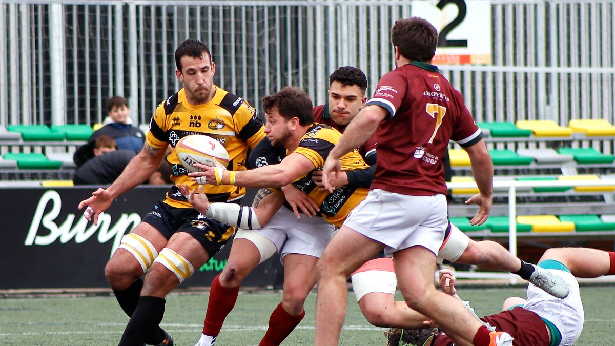 Imagen del partido entre el Recoletas Burgos Caja Rural y Alcobendas.