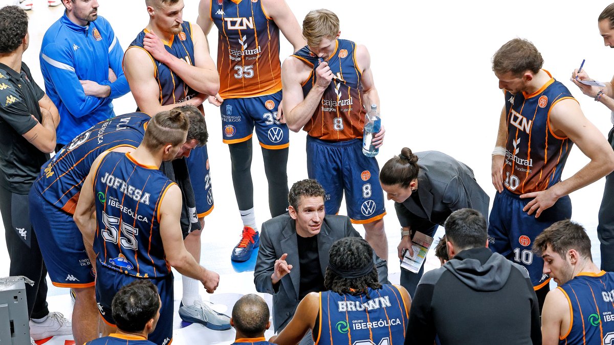 Los de Pombar remontaron antes del descanso y llegaron a mandar tras el paso por vestuarios, pero cedieron en el tramo decisivo.