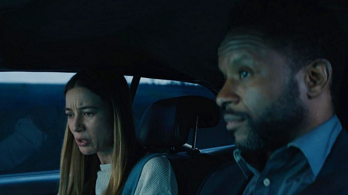 Charlotte Vega y Luke Forbes, en ‘The Seventh Turn’.