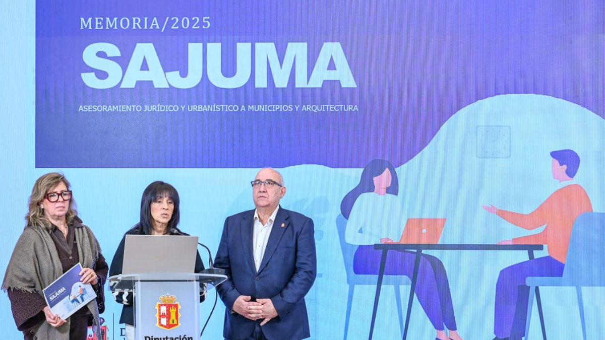 Instante de la presentación de la memoria del Sajuma de 2025.