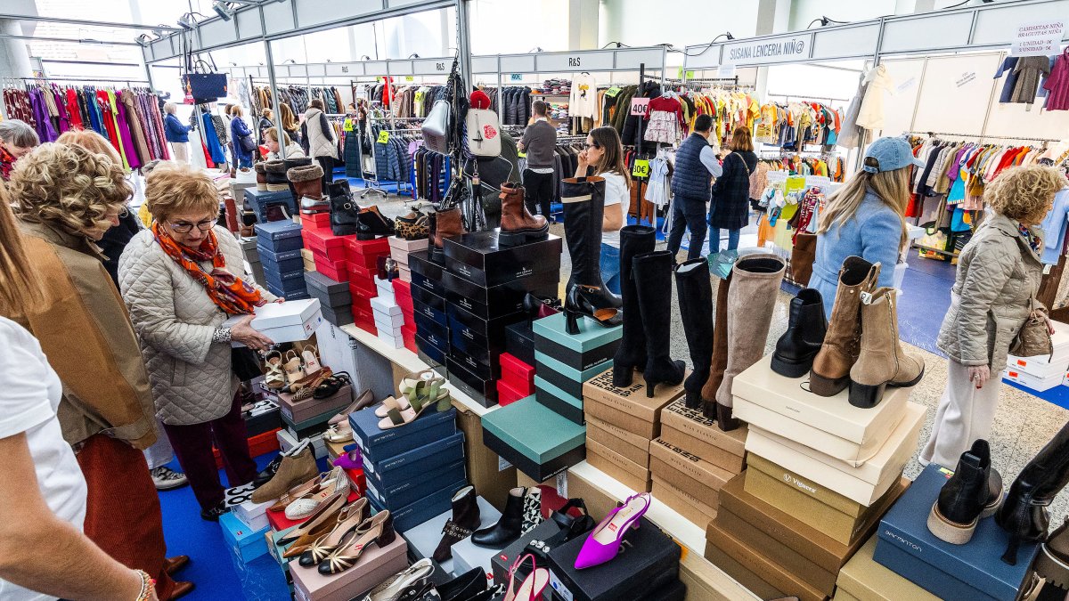 26 comercios del centro y Gamonal reúnen lo último de su stock en el Fórum Evolución.