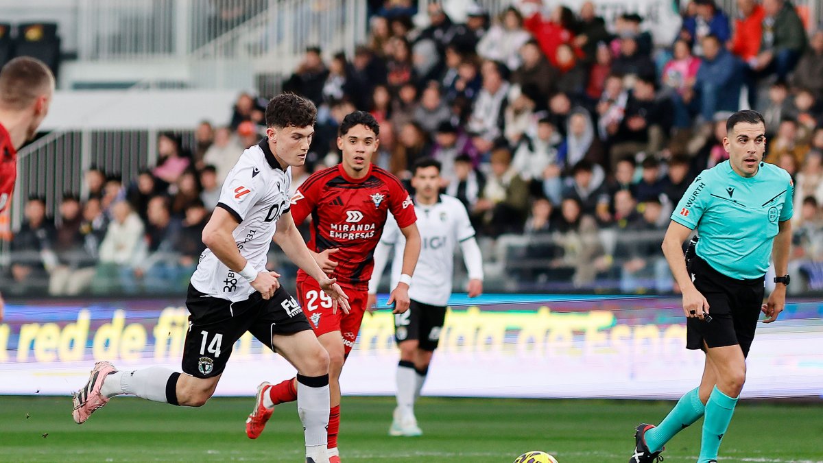 David González, durante el partido contra el Mirandés.