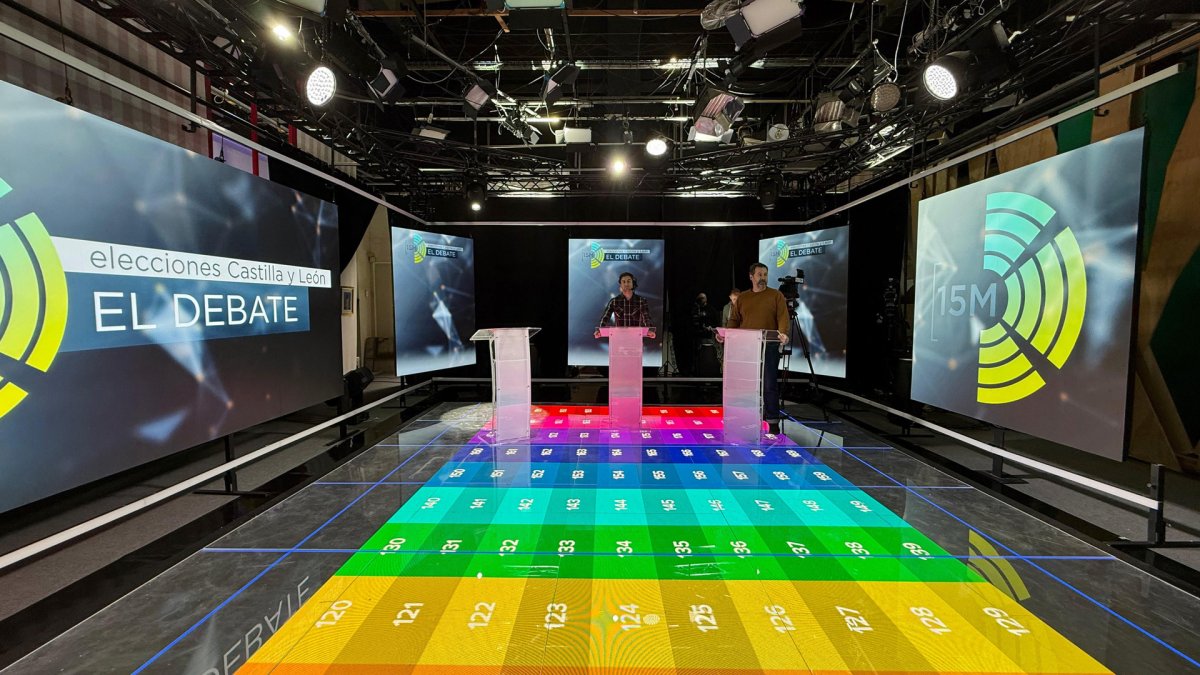 Preparativos y ensayo técnico del segundo debate de las elecciones autonómicas.