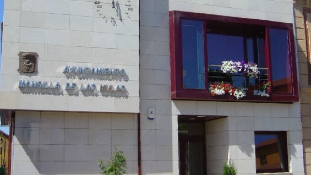 Ayuntamiento de Mansilla de las Mulas (León).