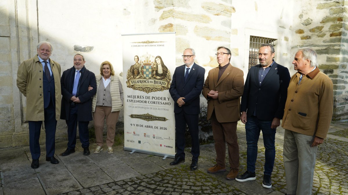 Inauguración del congreso 'De Villafranca a Nápoles y Florencia: Mujeres de poder', que se celebra en Villafranca del Bierzo (León).