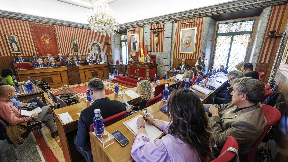 Vista del Salón de Plenos en la sesión extraordinaria durante la que se votaba la desestimación de las alegaciones al presupuesto.
