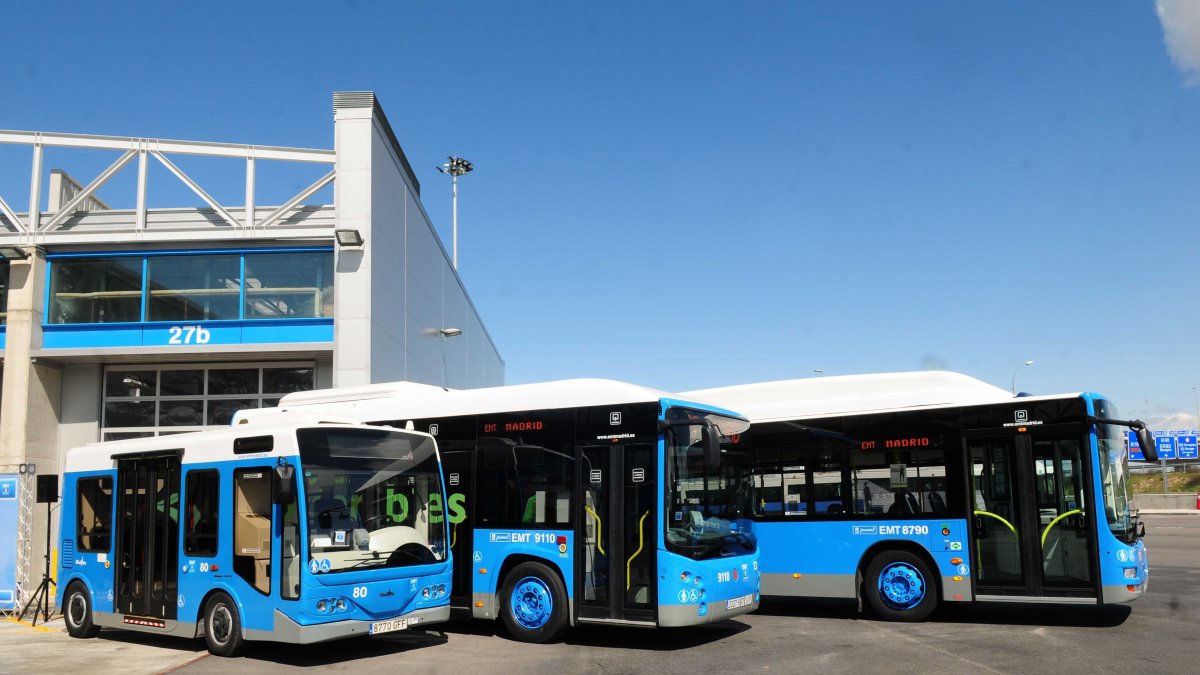 La solidaridad de Madrid devuelve el color azul a la flota de autobuses de Burgos cuatro décadas después.