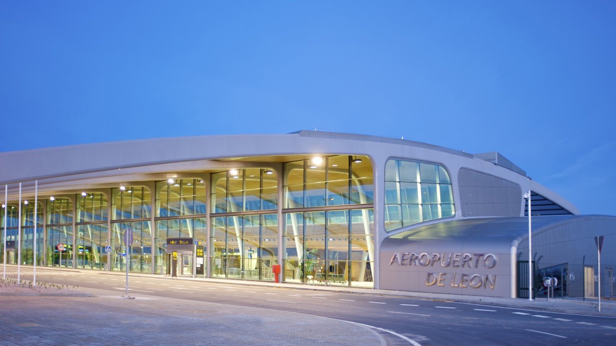 Archivo - Aeropuerto De León.