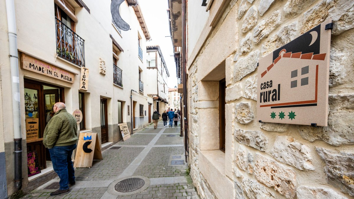Casa rural en la localidad burgalesa de Covarrubias.
