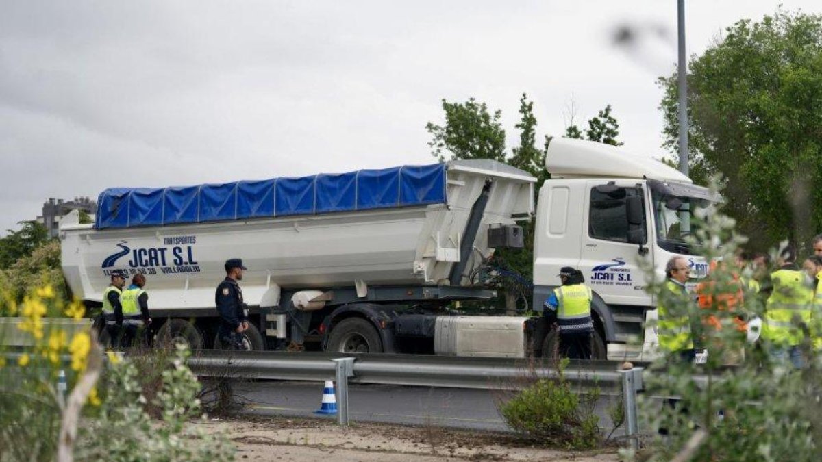 Lugar del accidente donde un trabajador ha perdido la vida en las obras de la VA20.