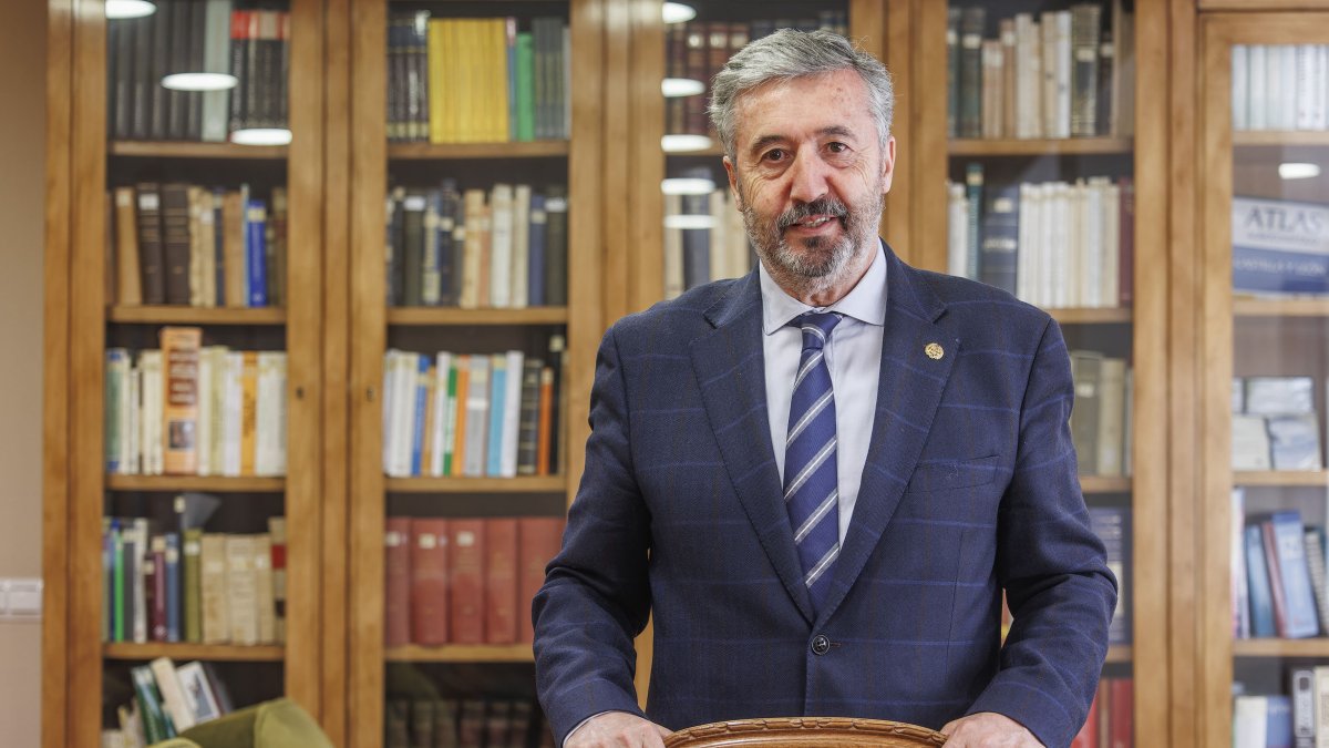 Tomás Fisac es el presidente del Colegio de Veterinarios de Burgos.