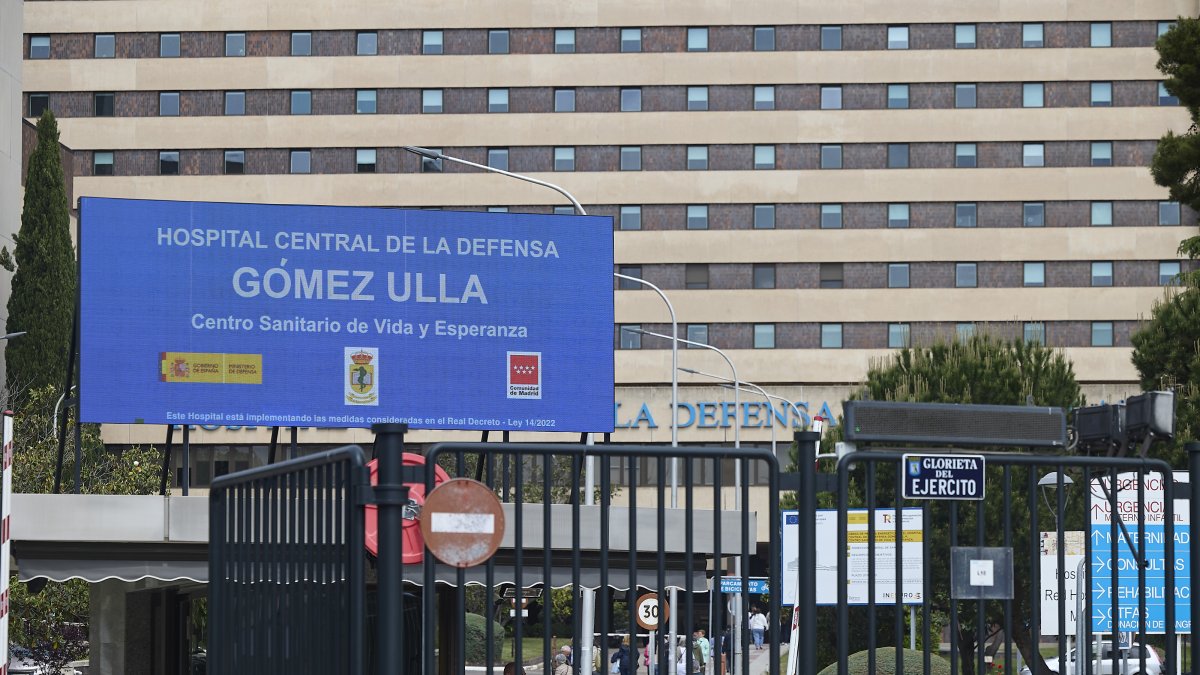 Fachada del Hospital Central de La Defensa Gómez Ulla, a 7 de mayo de 2026, en Madrid (España).