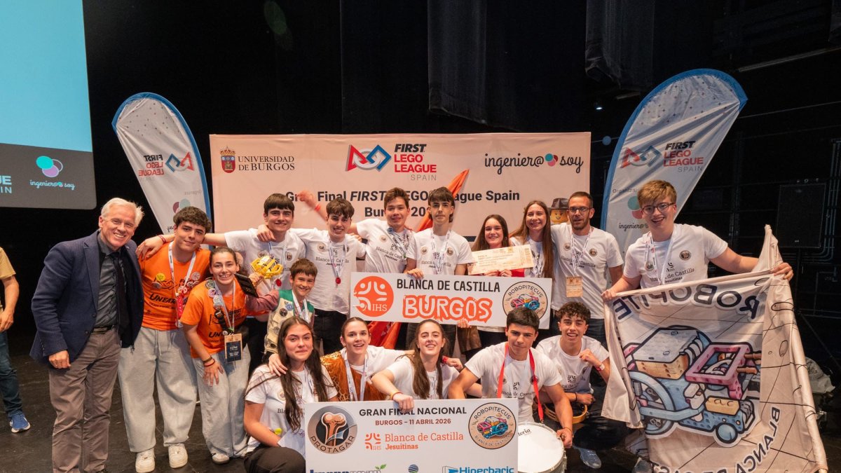 Los ‘Robopitecus’ del Blanca de Castilla, el pasado mes de abril, en la final nacional de la First Lego League.