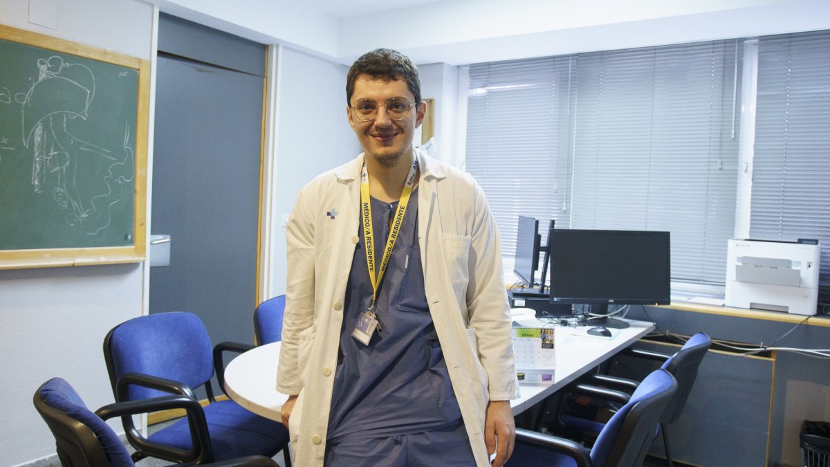 Eduardo Martínez, MIR de urología en el hospital del Bierzo.