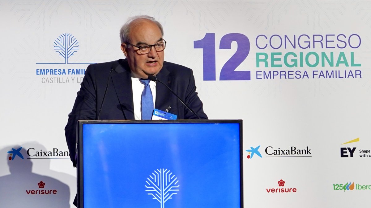 Intervención del nuevo presidente de Empresa Familiar Castilla y León Andrés Hernando en la Asamblea Extraordinaria.