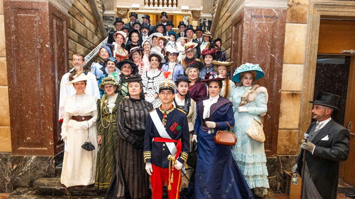 Recreación histórica de la visita de Alfonso XIII a Burgos con motivo del eclipse de 1905.