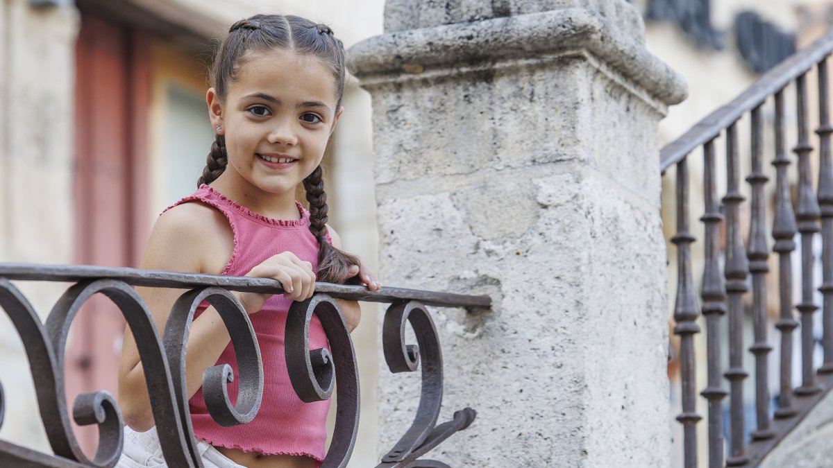 Valeria Lezcano, de 9 años, es la Reina Infantil de Burgos.