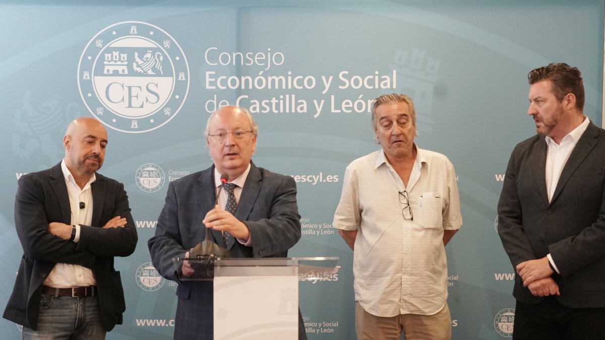 La Mesa de Gobierno del Consejo Económico y Social de Castilla y León presenta el informe ‘Situación económica y social de Castilla y León en 2025’.