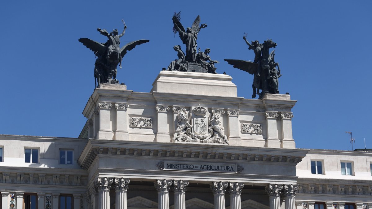Archivo - Fachada del Ministerio de Agricultura, Pesca y Alimentación.